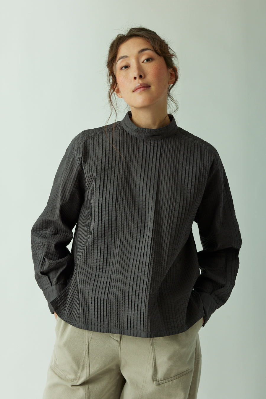 HIGH NECK PINTUCK SHIRT