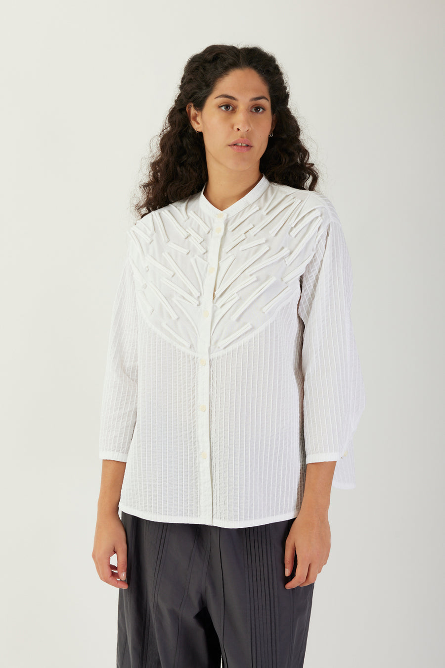 DECO COLLARLESS SHIRT