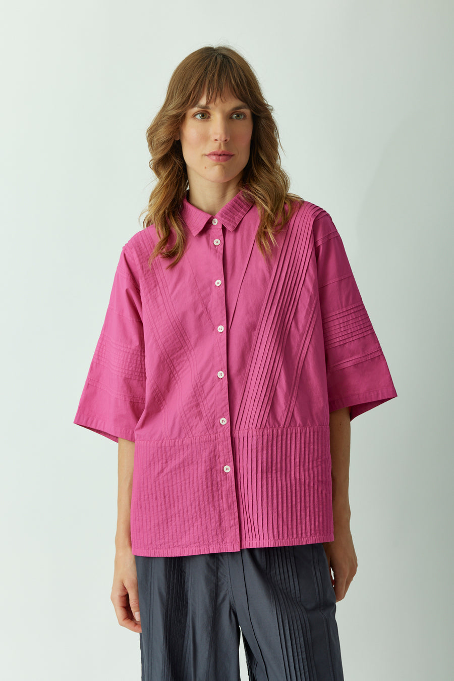 CHEVRON PLEAT SHIRT
