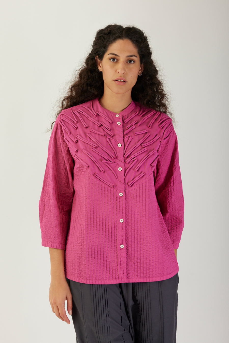 DECO COLLARLESS SHIRT