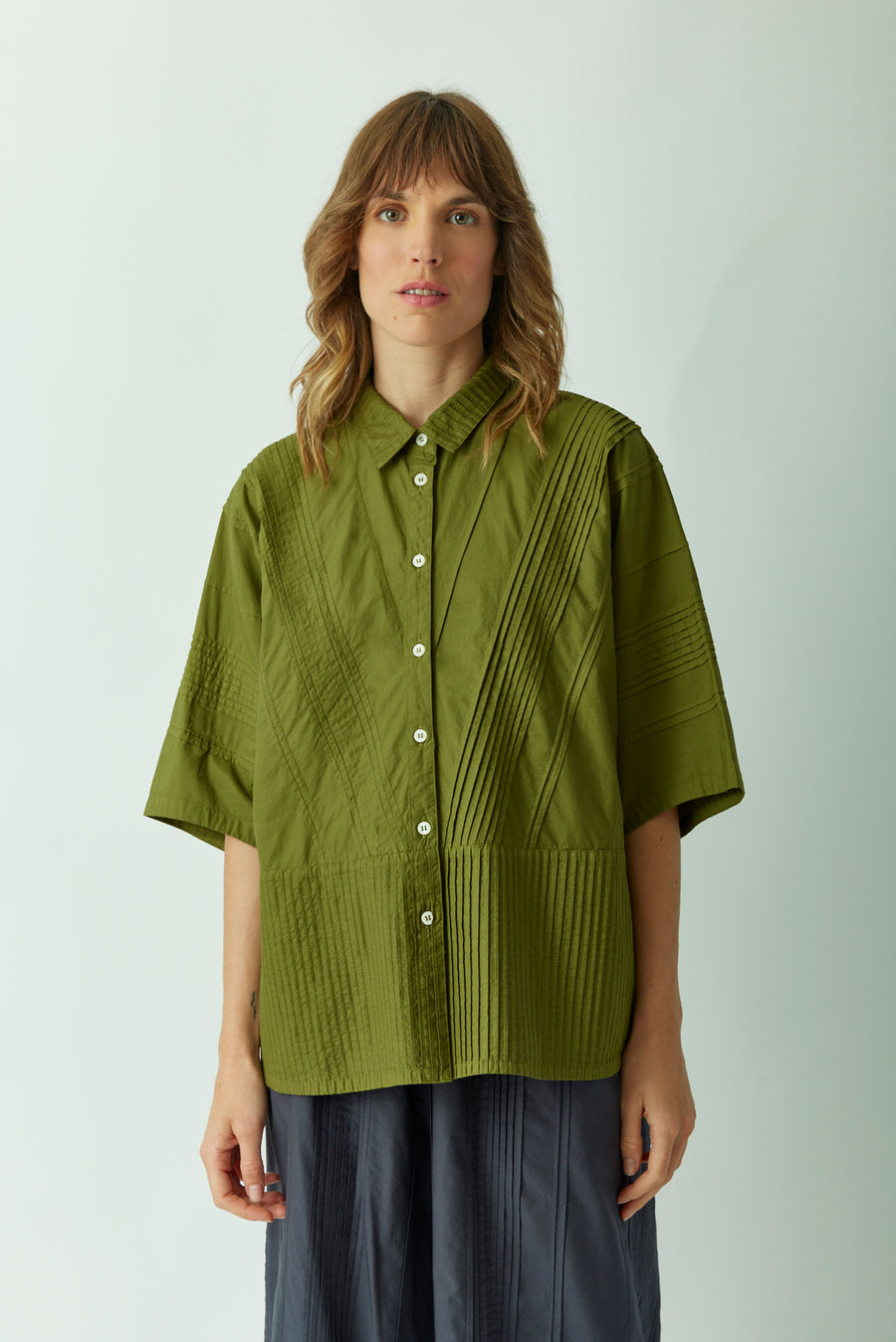 CHEVRON PLEAT SHIRT