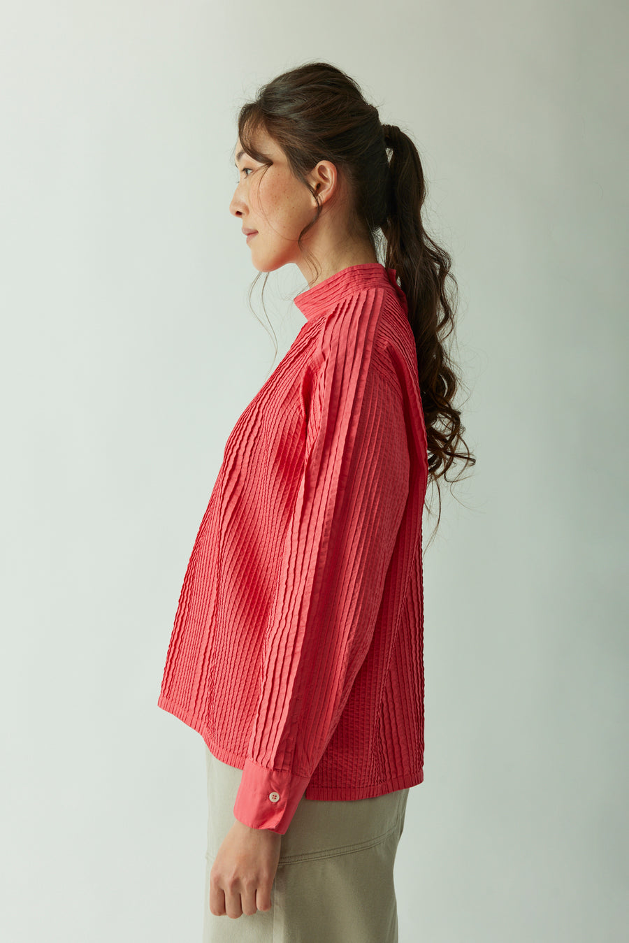 HIGH NECK PINTUCK SHIRT