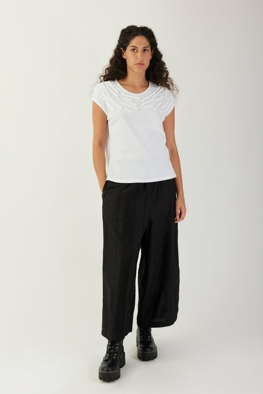 DECO FRENCH SLEEVE TOP
