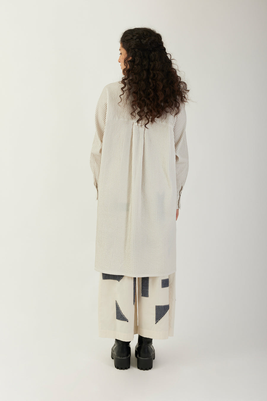 GEO APPLIQUE TUNIC SHIRT