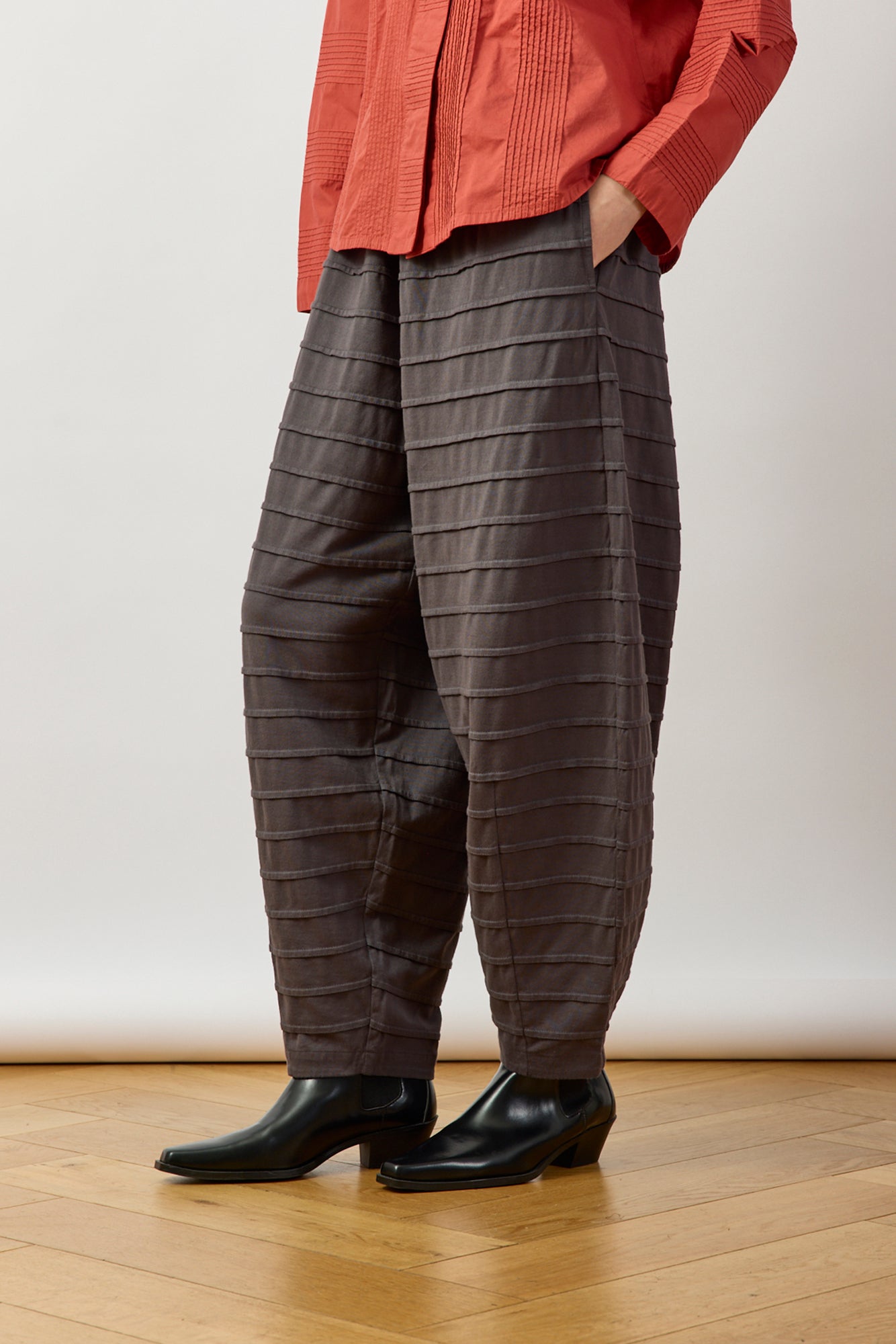 Aban Trouser
