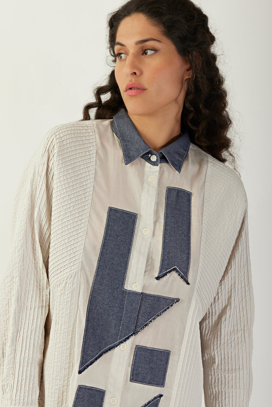 GEO APPLIQUE TUNIC SHIRT
