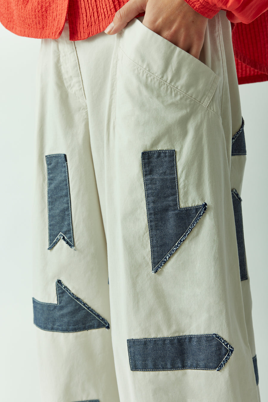 GEO APPLIQUE TROUSER