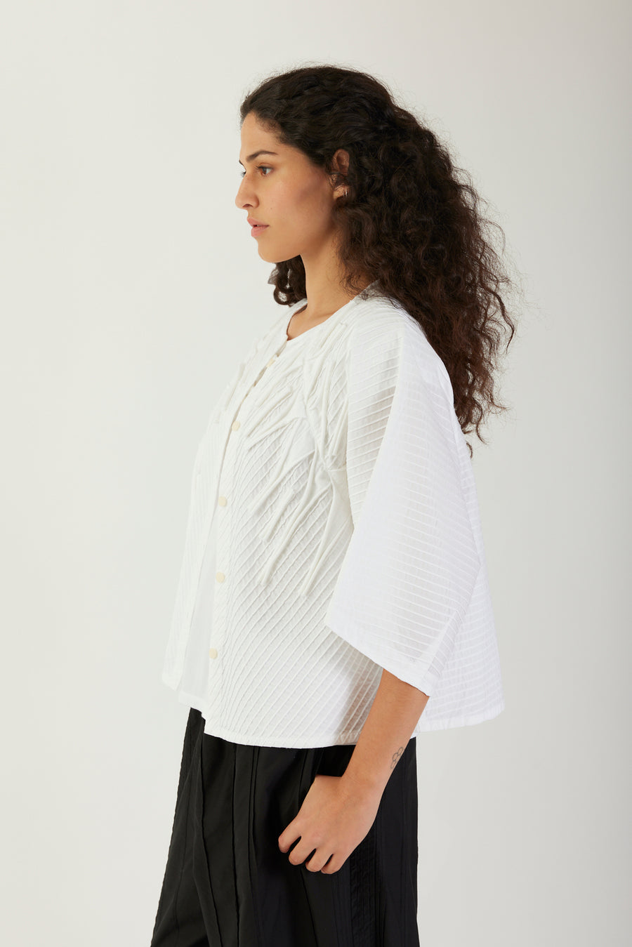 DECO RAGLAN BLOUSE