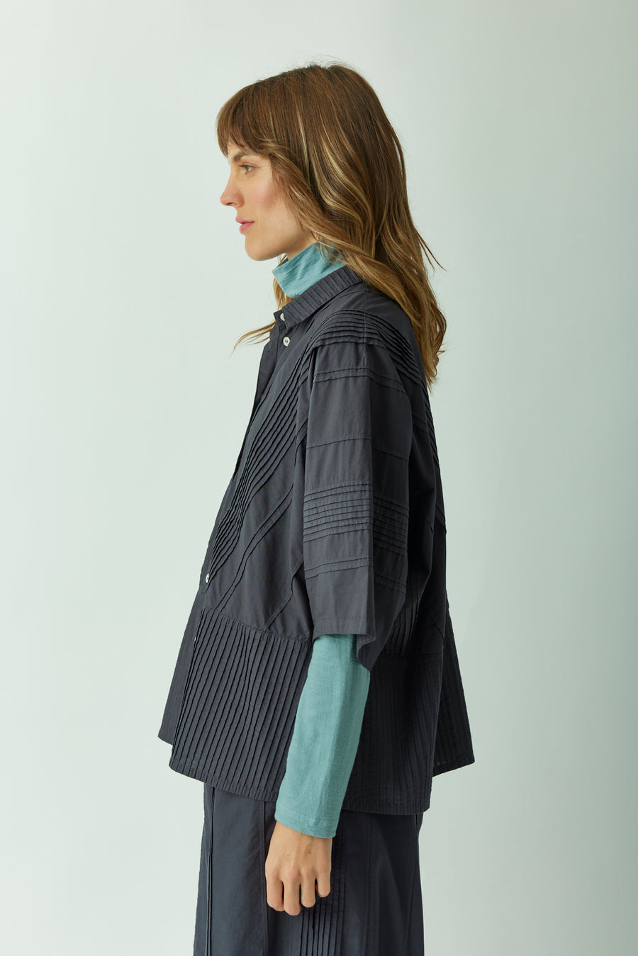 CHEVRON PLEAT SHIRT