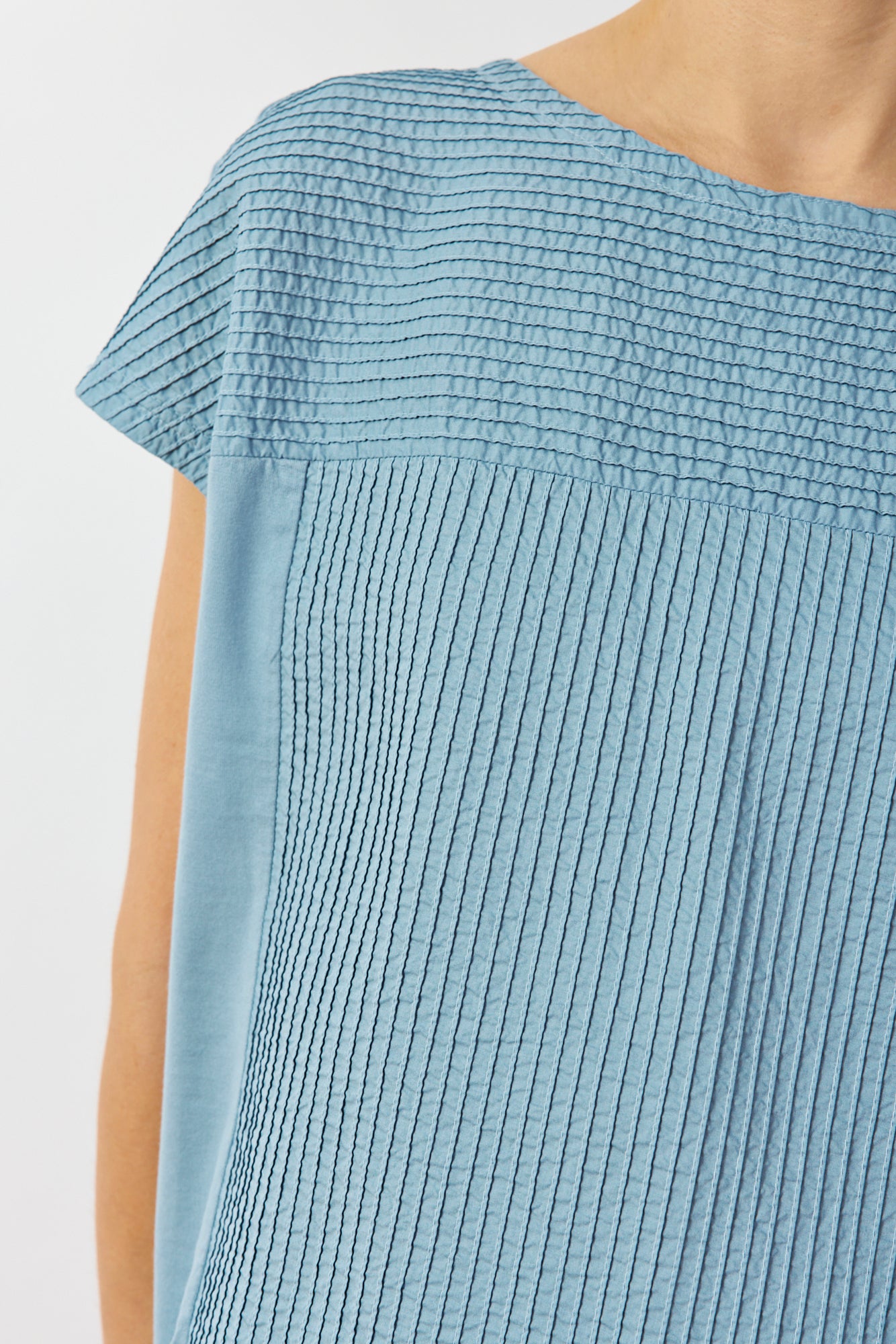 Hitsuyo Tee