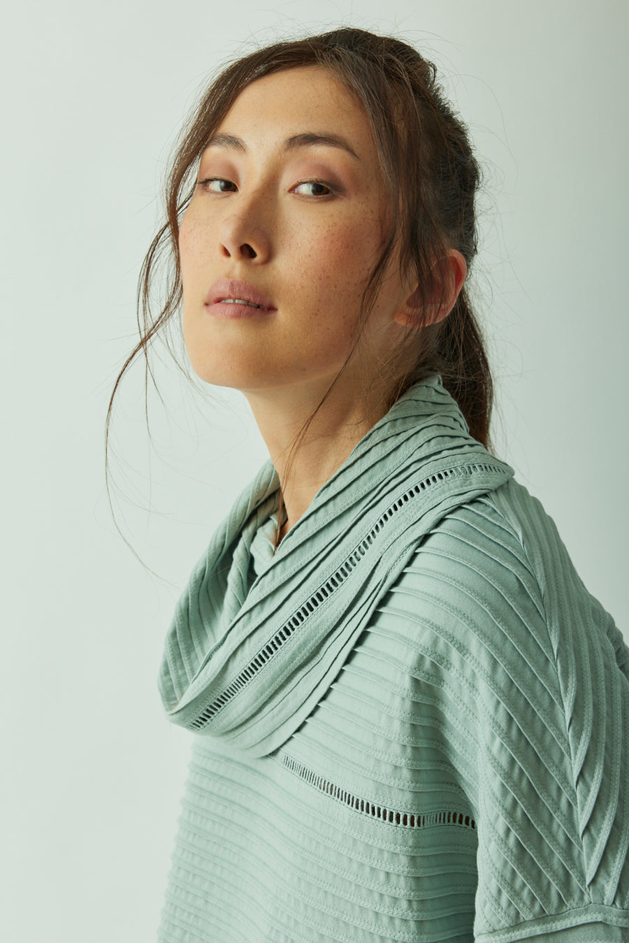 COTTON LACE PULLOVER