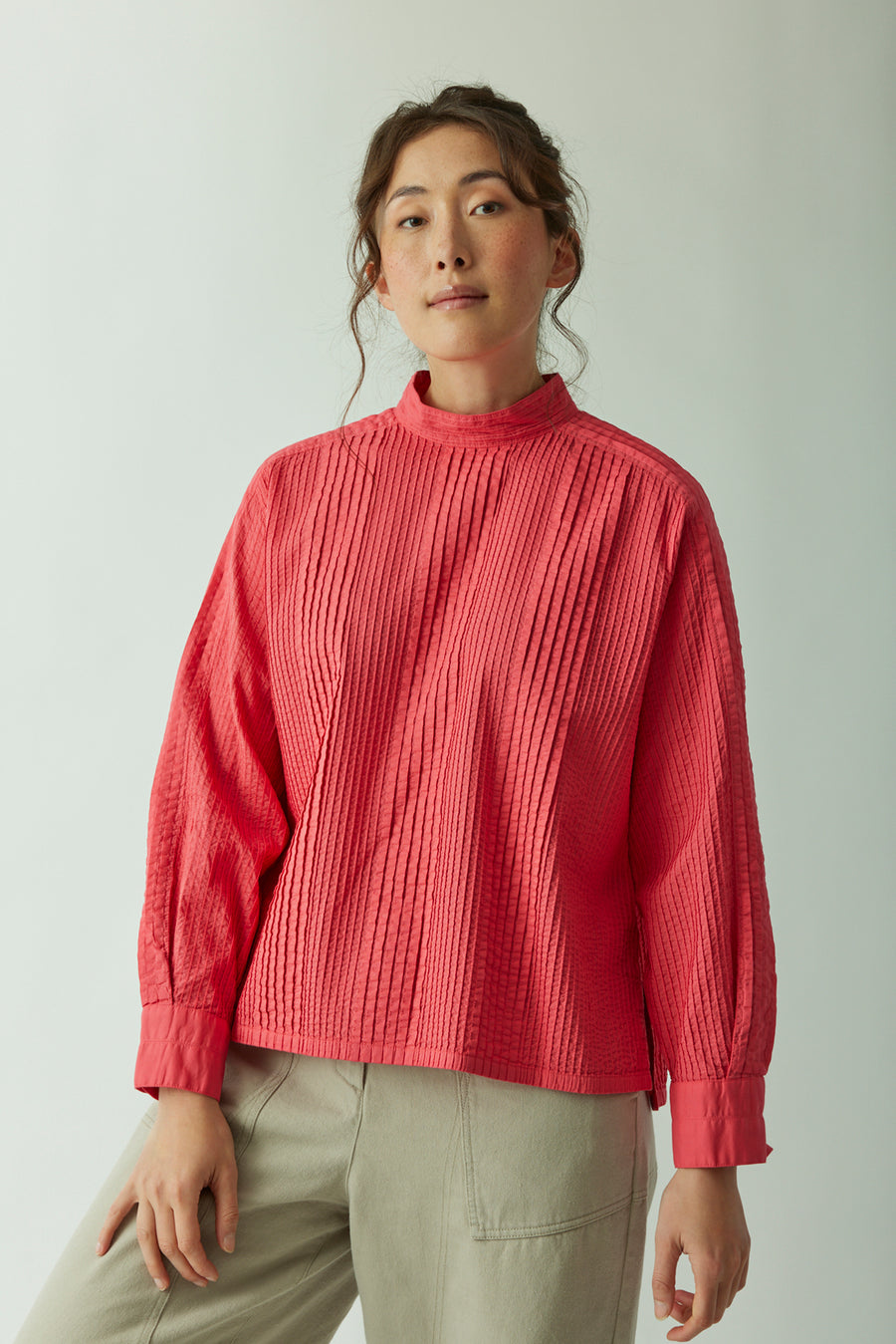 HIGH NECK PINTUCK SHIRT