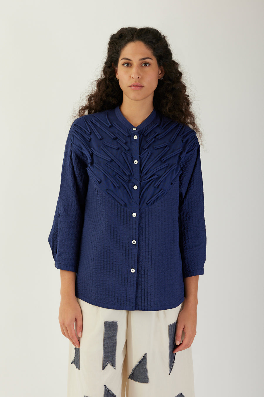 DECO COLLARLESS SHIRT